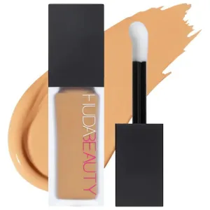 Huda Beauty - #FauxFilter Matte Buildable Coverage Waterproof Concealer